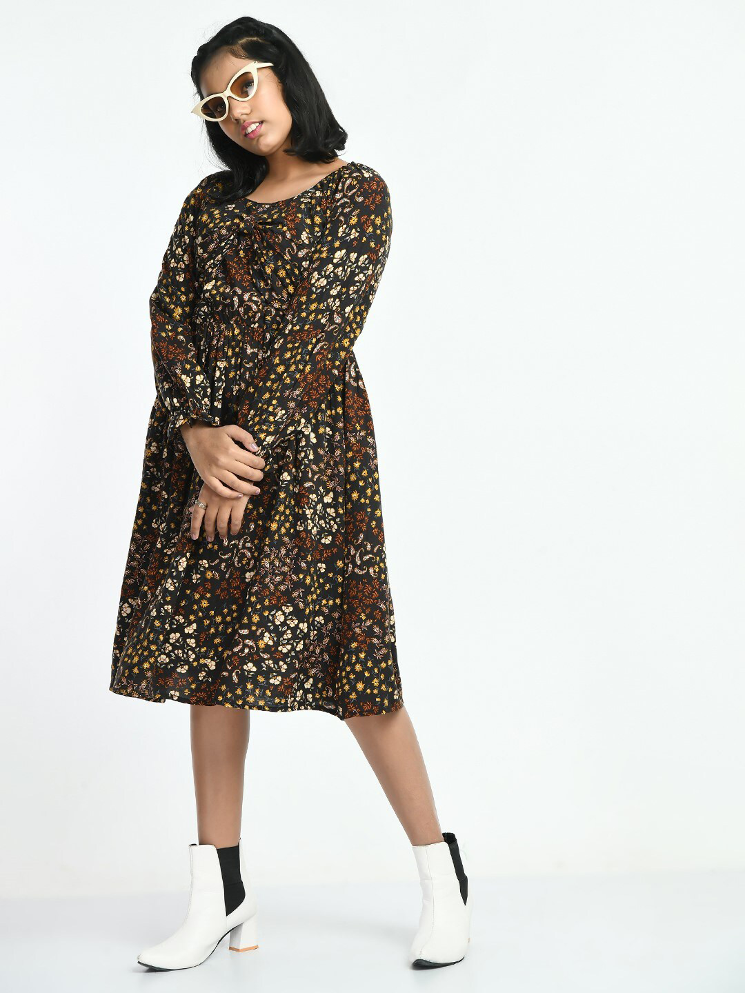 

Bella Moda Girls Floral Cotton Dress, Black