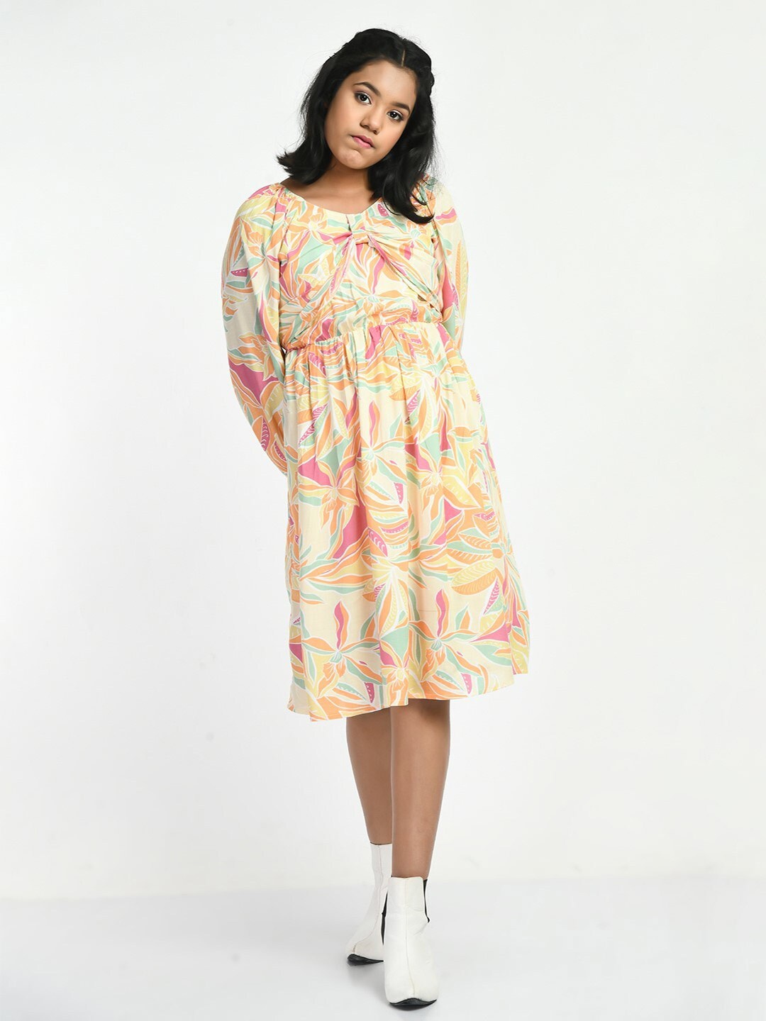 

Bella Moda Girls V-Neck Floral Printed Pure Cotton Dress, White