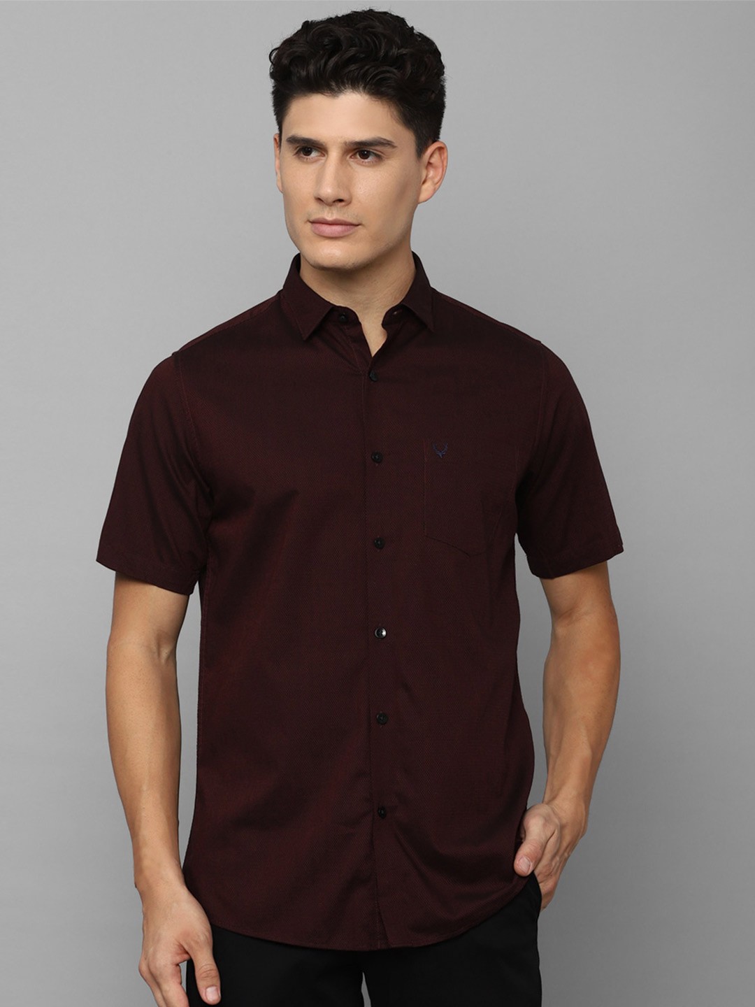 

Allen Solly Men Spread Collar Slim Fit Casual Shirt, Maroon