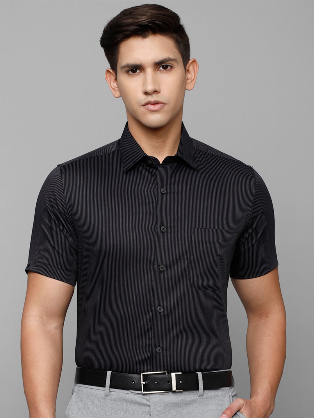 

Louis Philippe Men Slim Fit Striped Cotton Formal Shirt, Black