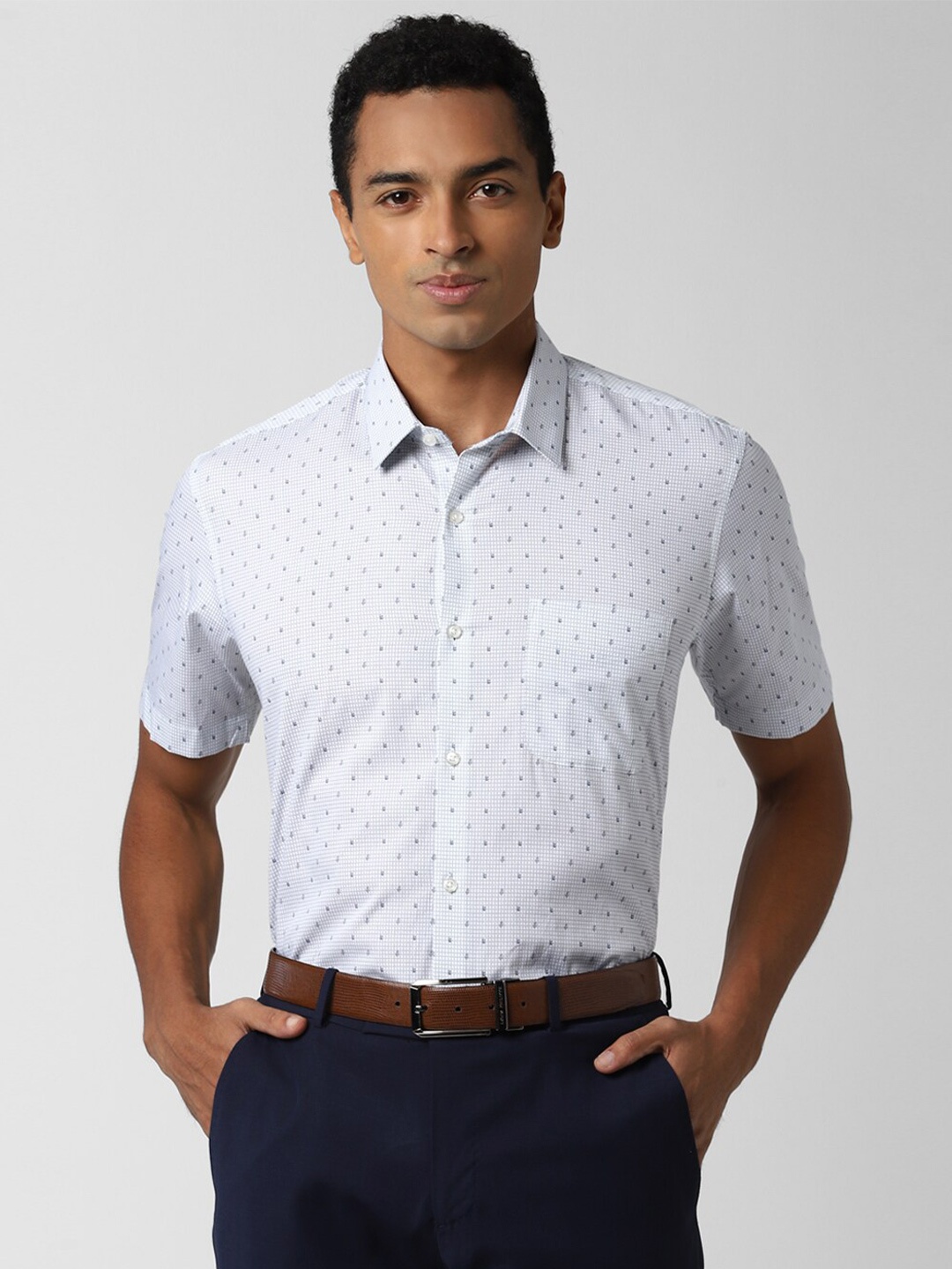 

Peter England Men Printed Formal Cotton Shirt, Blue