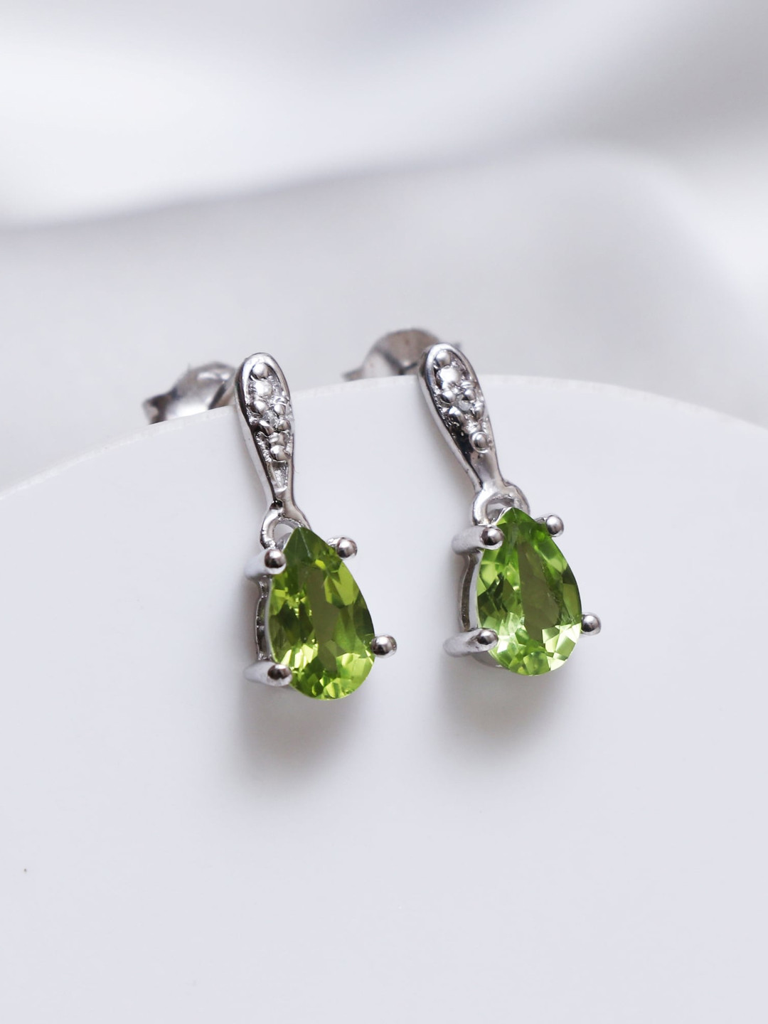 

HIFLYER JEWELS Silver Plated Contemporary Drop Earrings, Green