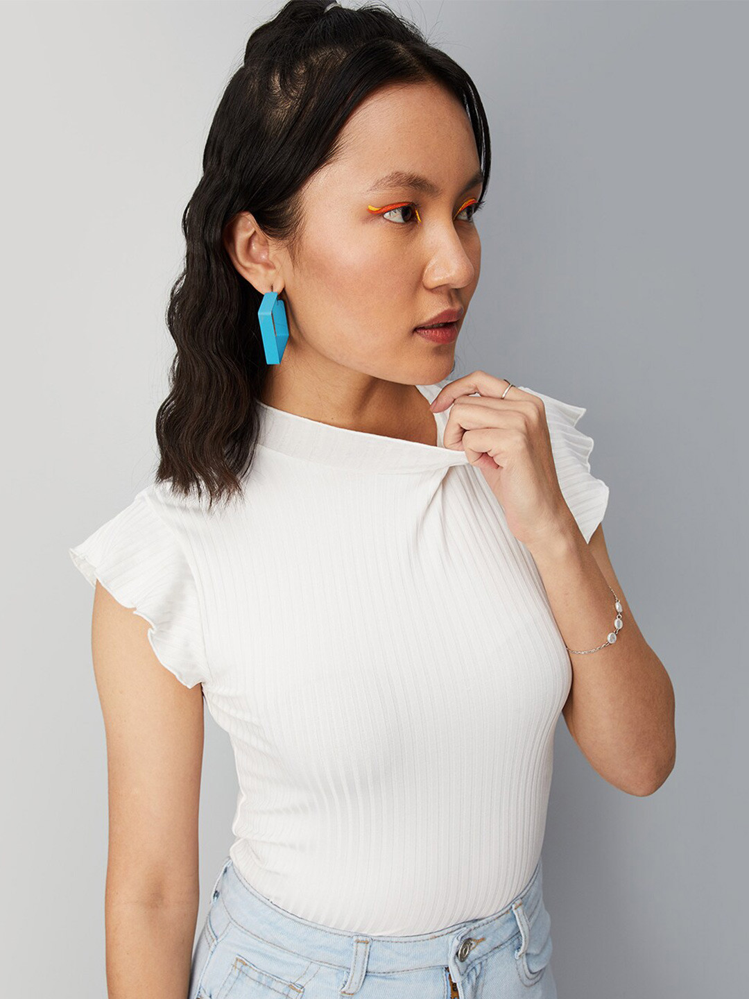 

max Flutter Sleeves Fitted Top, White