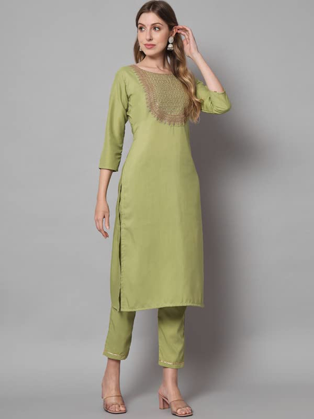 

VredeVogel Ethnic Motifs Embroidered Sequinned Kurta with Trousers & With Dupatta, Green