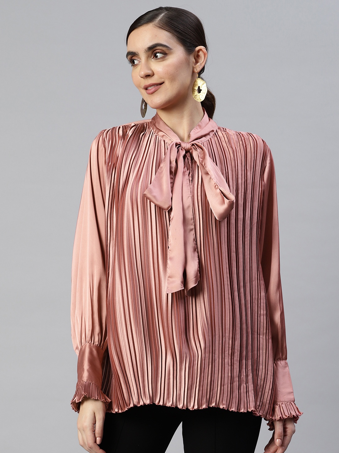 

plusS Tie-Up Neck Accordion Pleats Top, Peach