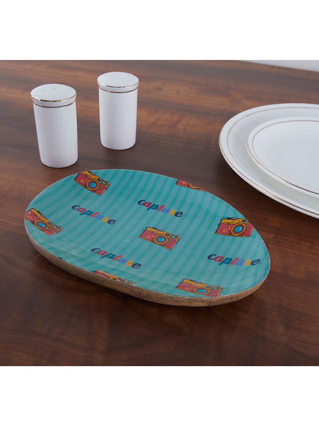 

HomeTown Milan Blue & Red Printed Oval-Shaped Wooden Serving Platter