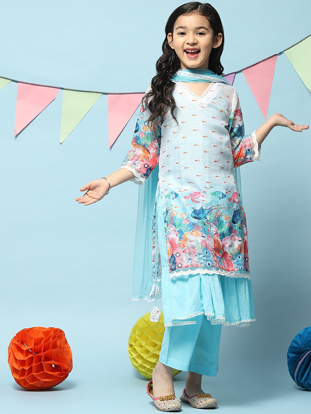 

Biba Girls Printed V Neck Kurta with Trousers & Dupatta, Off white