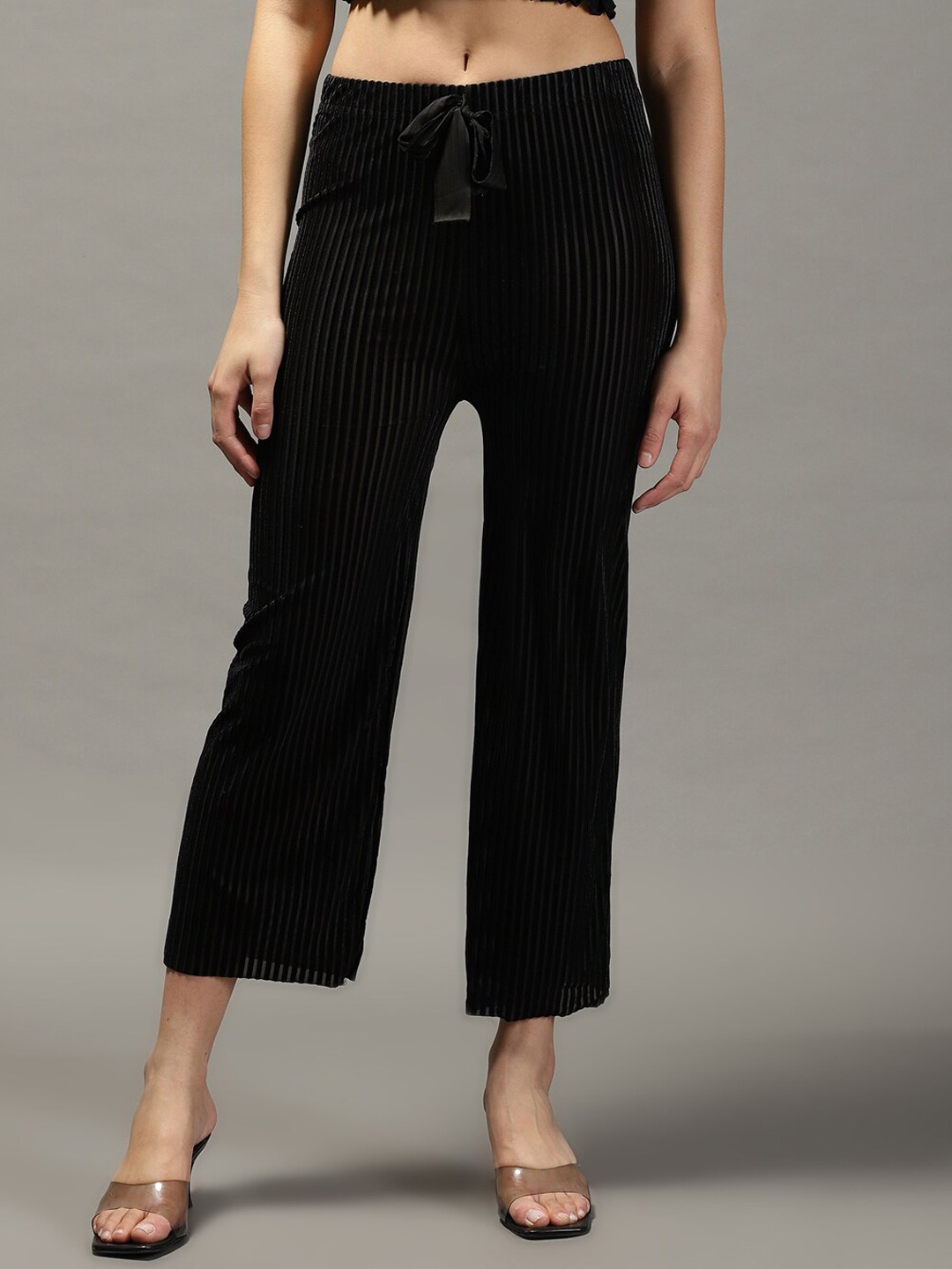 

SHOWOFF Women Relaxed Straight Fit Parallel Trousers, Black