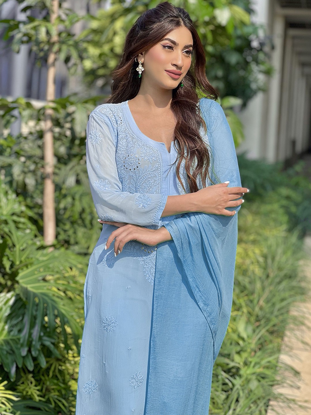 

LABEL AISHWARYRIKA Women Floral Embroidered Kurta With Trousers & Dupatta, Blue