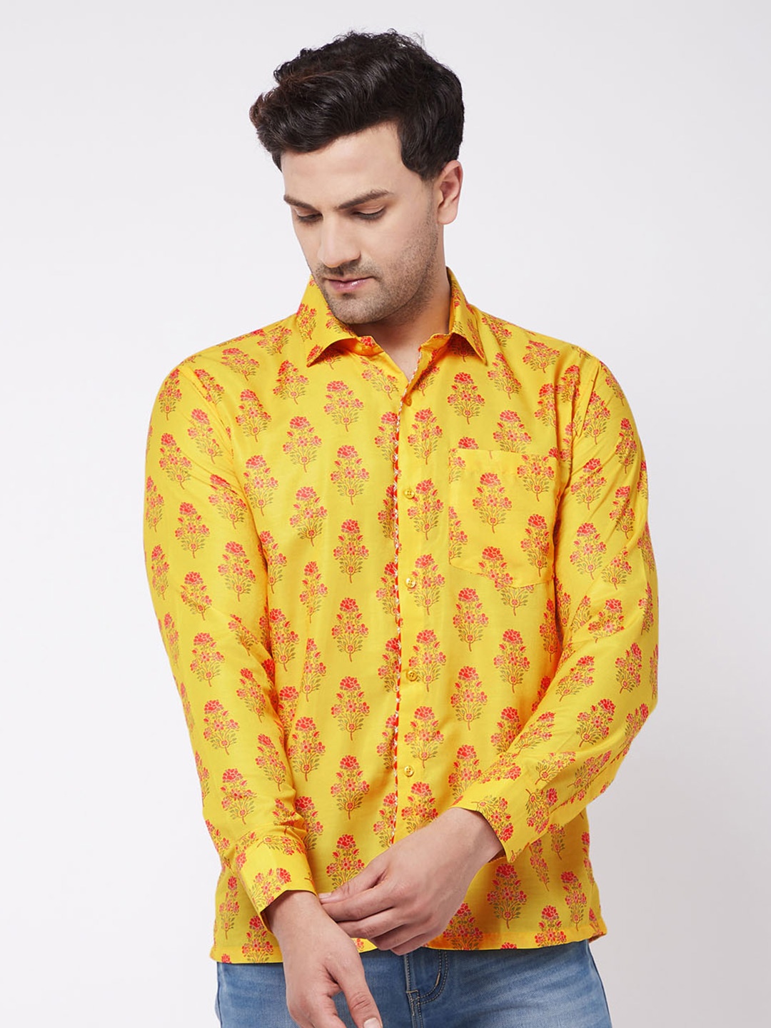 

VASTRAMAY Men Floral Printed Cotton Casual Shirt, Mustard