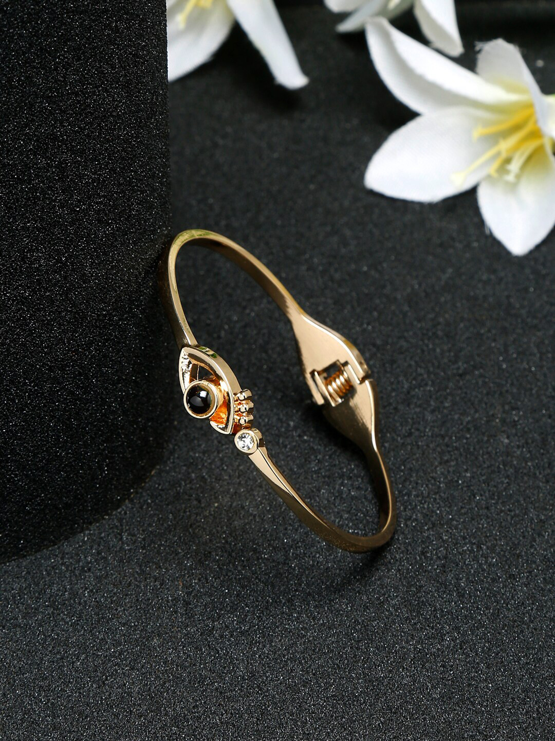 

YouBella Women Gold-Plated Bangle-Style Bracelet