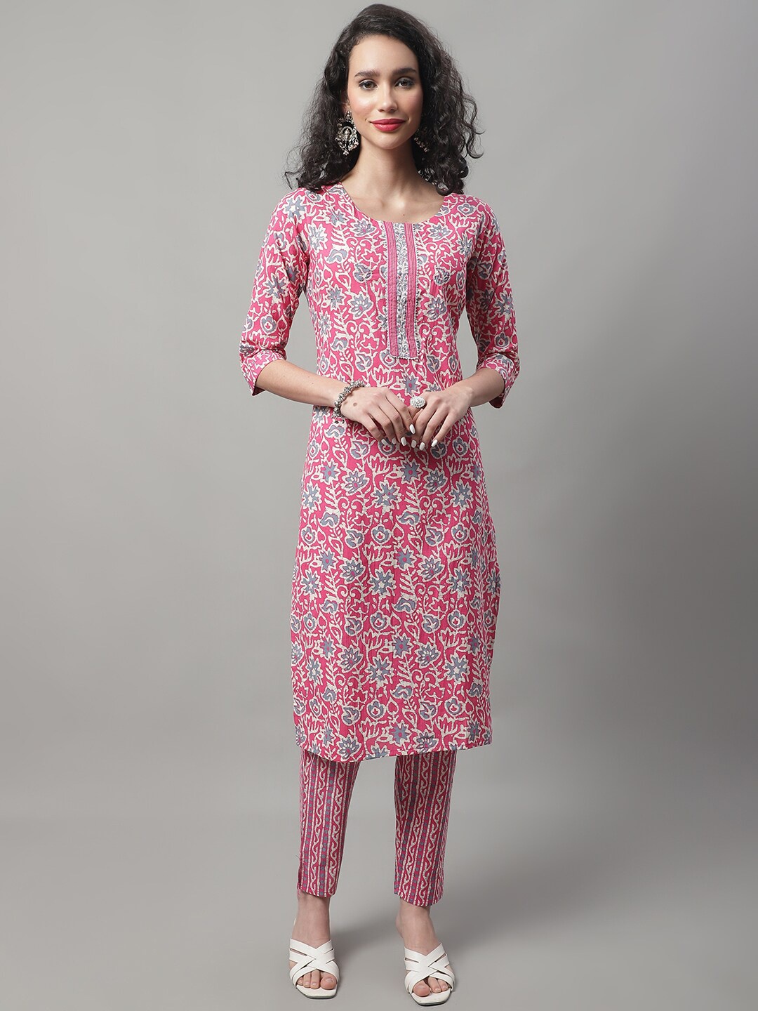 

VredeVogel Women Floral Printed Pure Cotton Kurta With Trousers & Dupatta, Pink