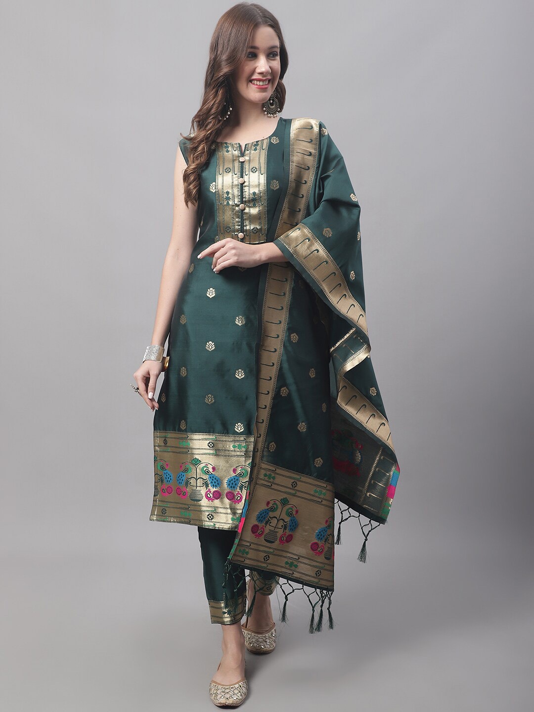 

VredeVogel Women Cotton Silk Jacquard Kurta with Trousers & Dupatta, Green