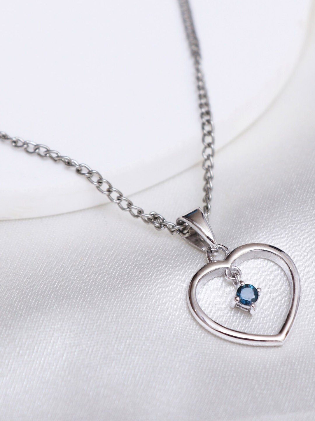 

HIFLYER JEWELS Women Rhodium-Plated Stone Studded Pendant With Chain, Blue