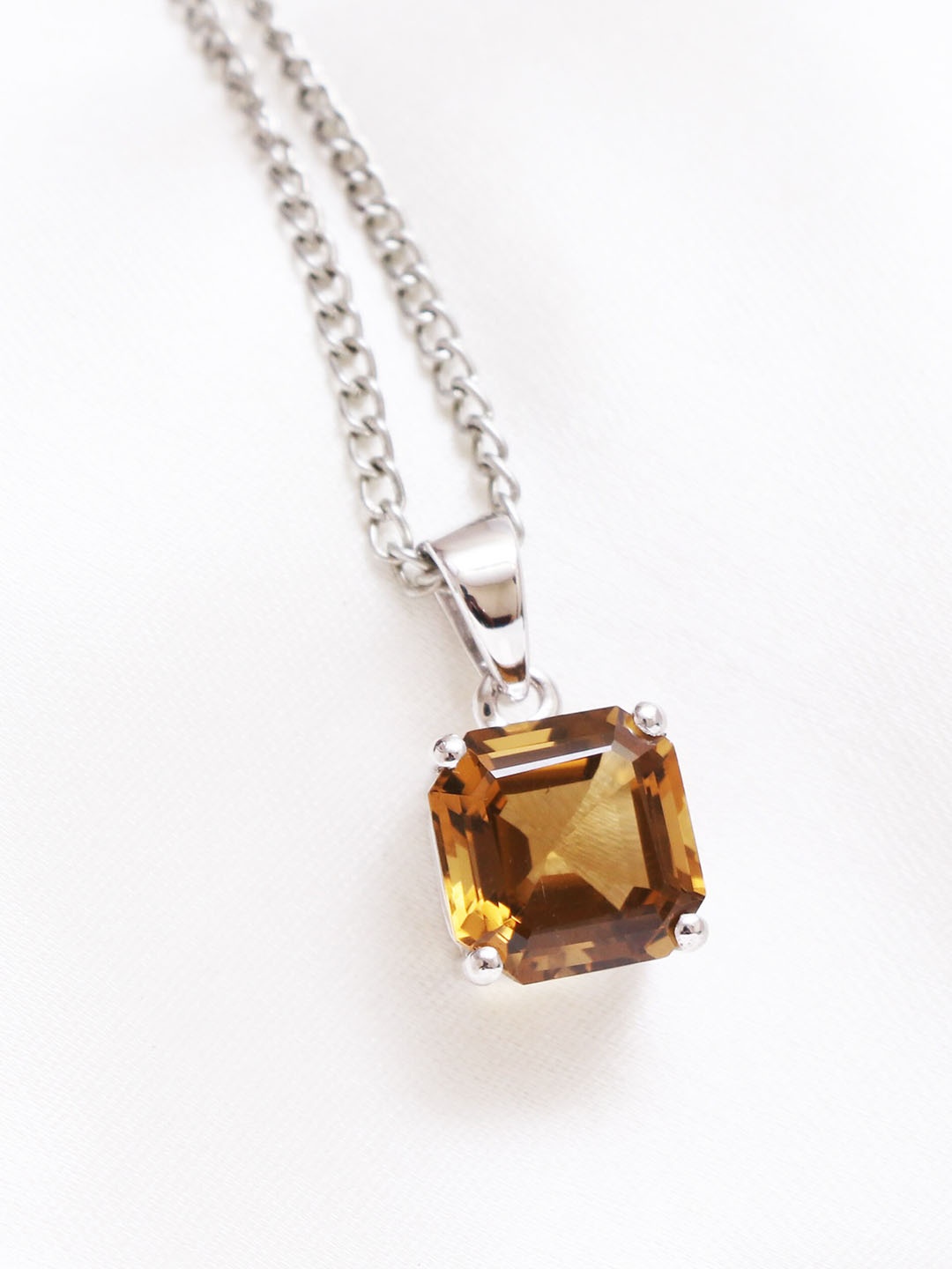 

HIFLYER JEWELS 92.5 Pure Silver Quartz-Studded Pendant With Chain, Brown
