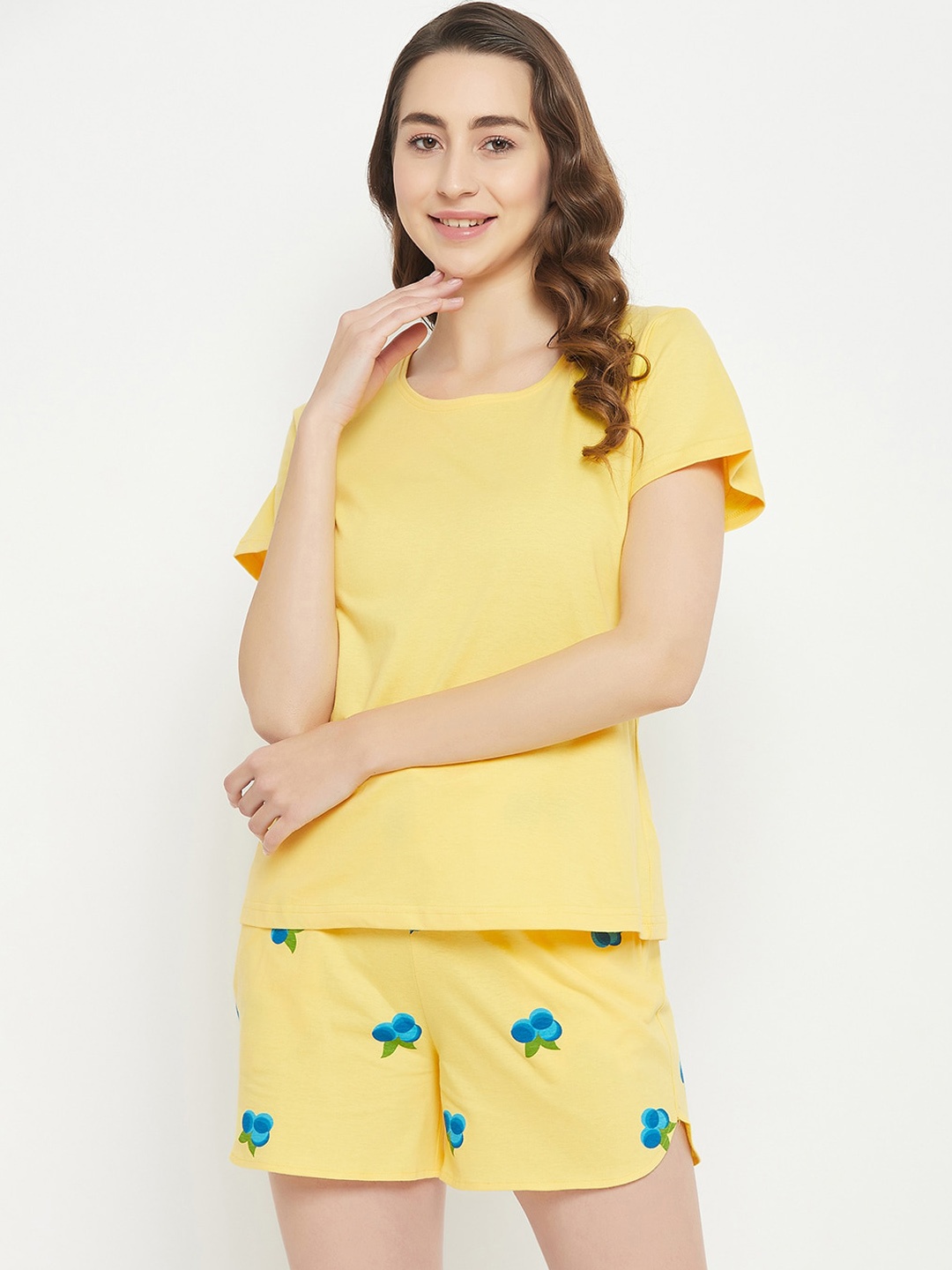 

Clovia Tutti Fruity Pure Cotton Top & Printed Shorts Set, Yellow