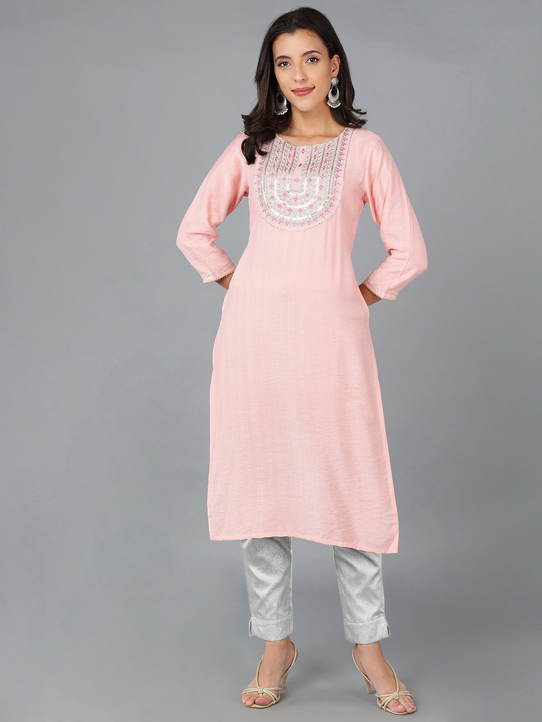 

AHIKA Women Yoke Design Zari Detail Cotton Kurta, Peach
