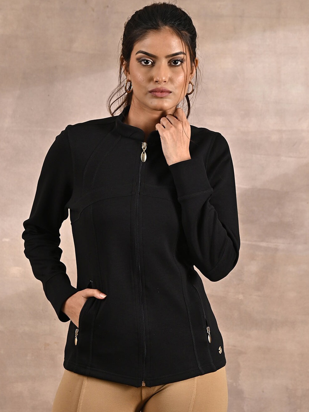 

Lakshita Women Tailored Jacket, Black