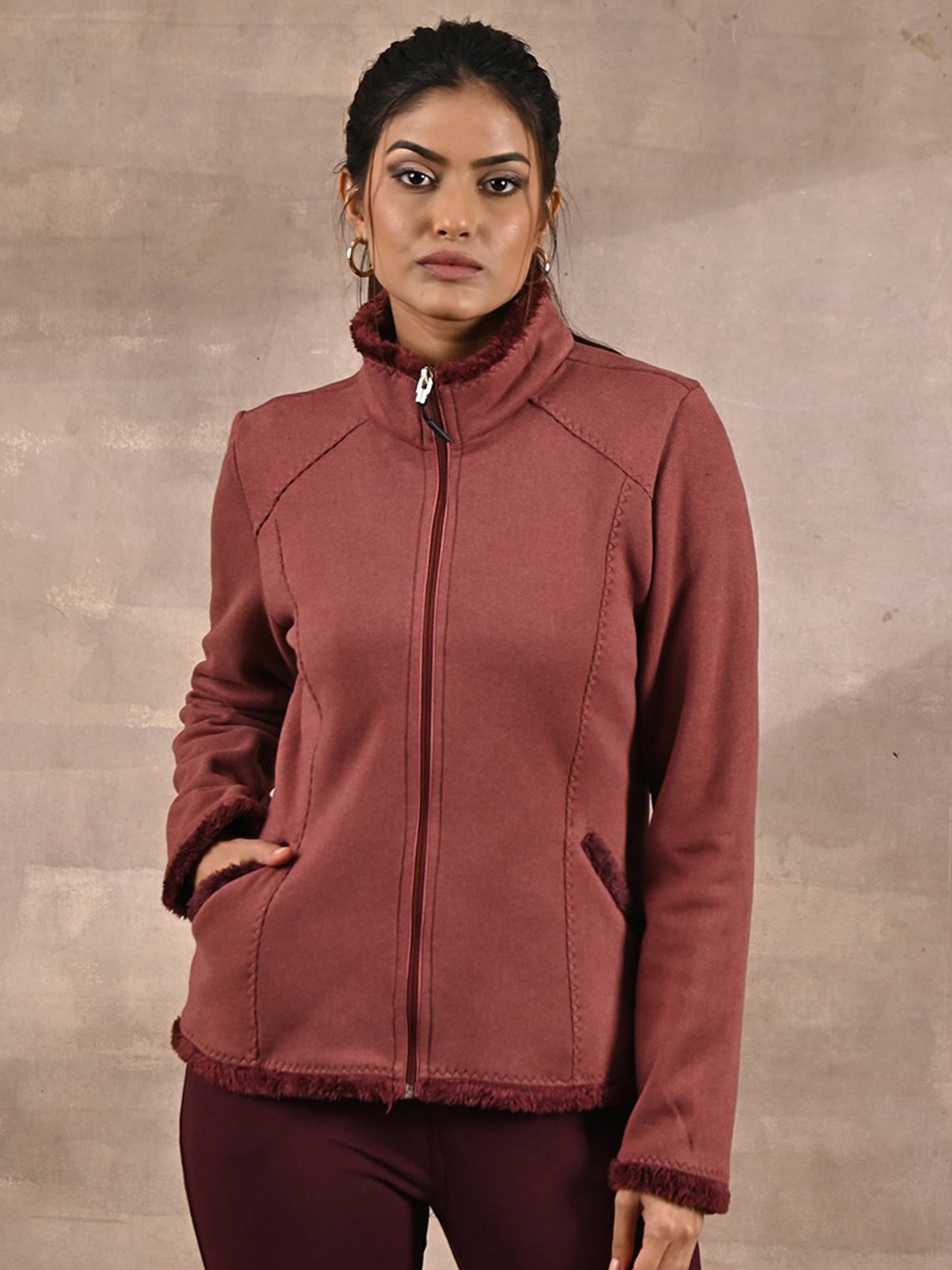 

Lakshita Women Plus Size Outdoor Sporty Jacket, Mauve