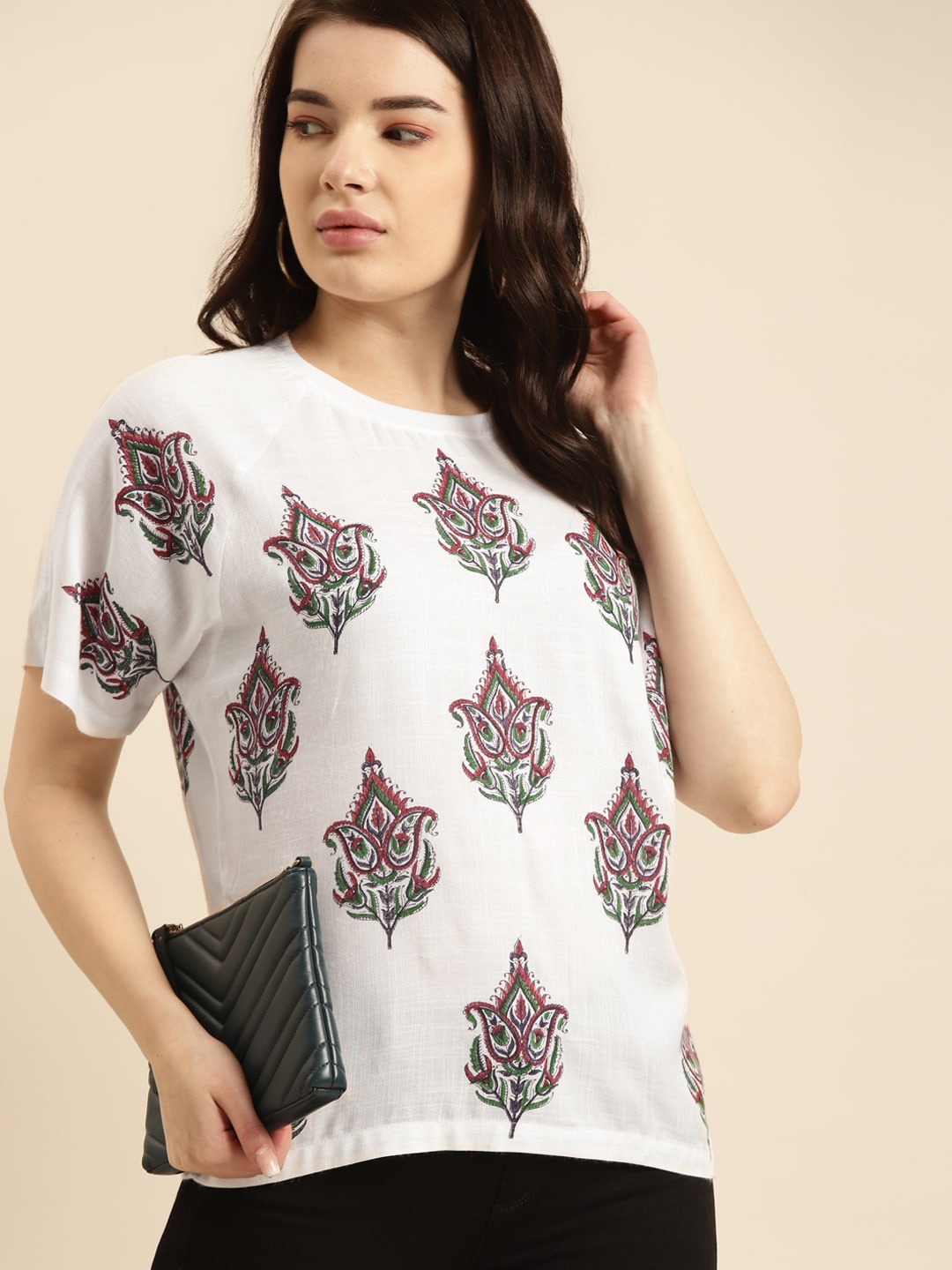 

Prakrti Ethnic Motifs Print Raglan Sleeves Top, White