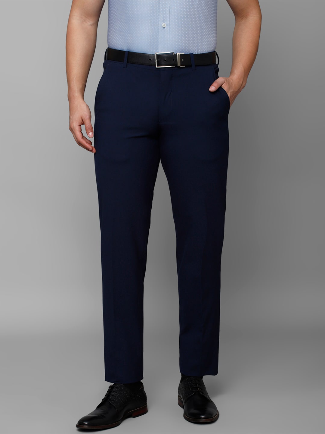 

Louis Philippe Men Slim Fit Formal Trousers, Navy blue