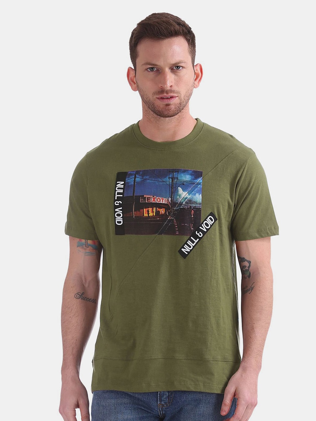 

V-Mart Men Graphic Printed Cotton T-shirt, Green