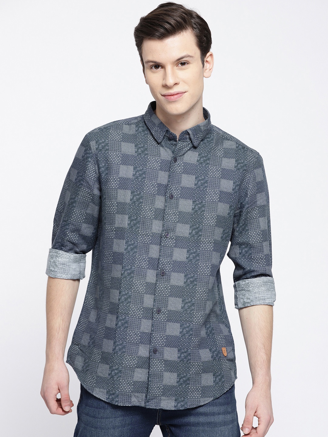 

True Blue Men Blue Slim Fit Printed Casual Shirt