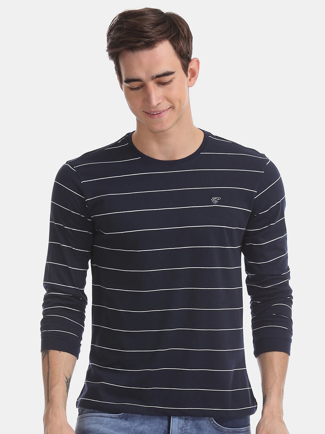 

V-Mart Men Striped Cotton T-shirt, Blue