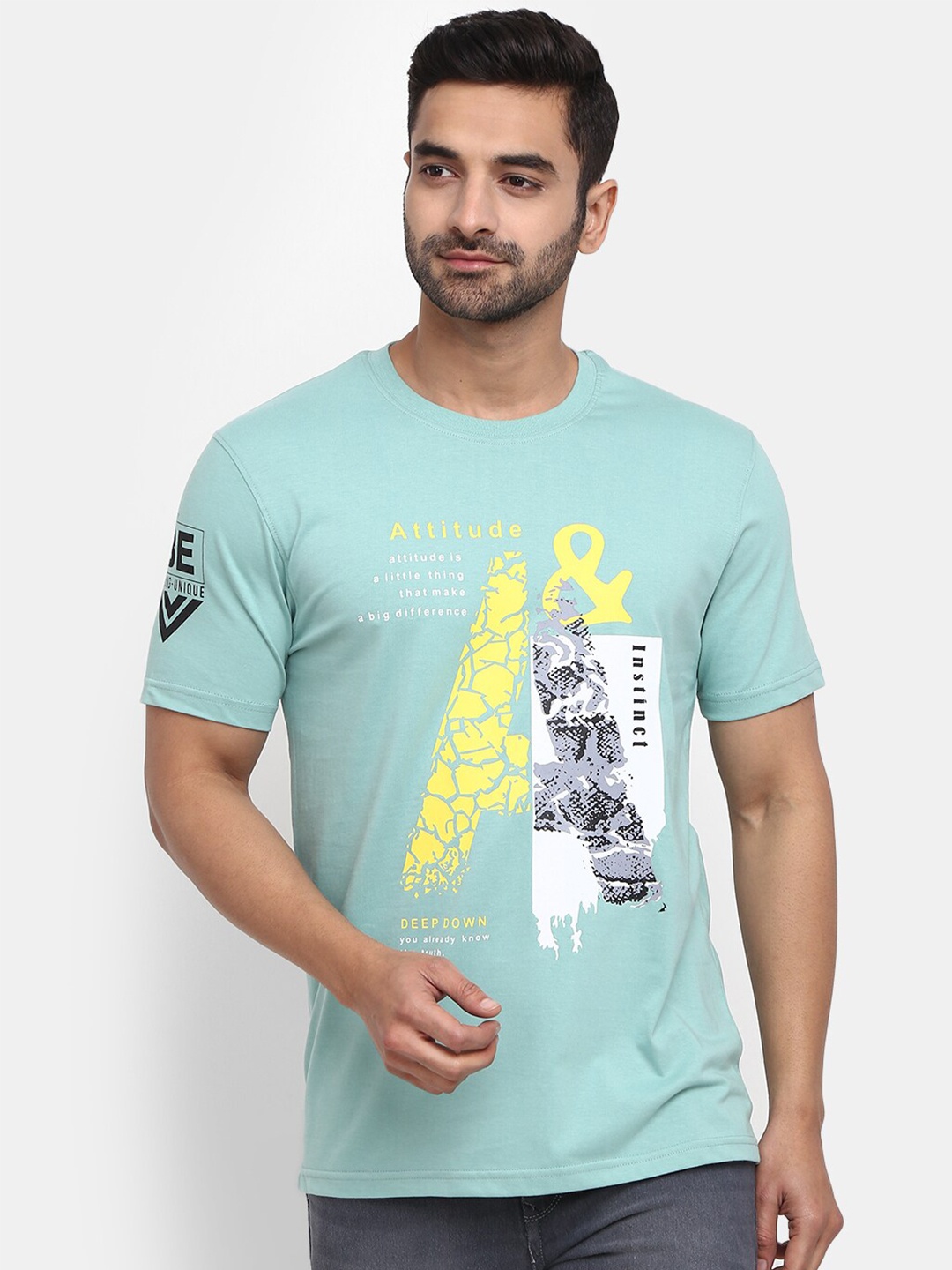 

V-Mart Men Printed Slim Fit Cotton T-shirt, Green