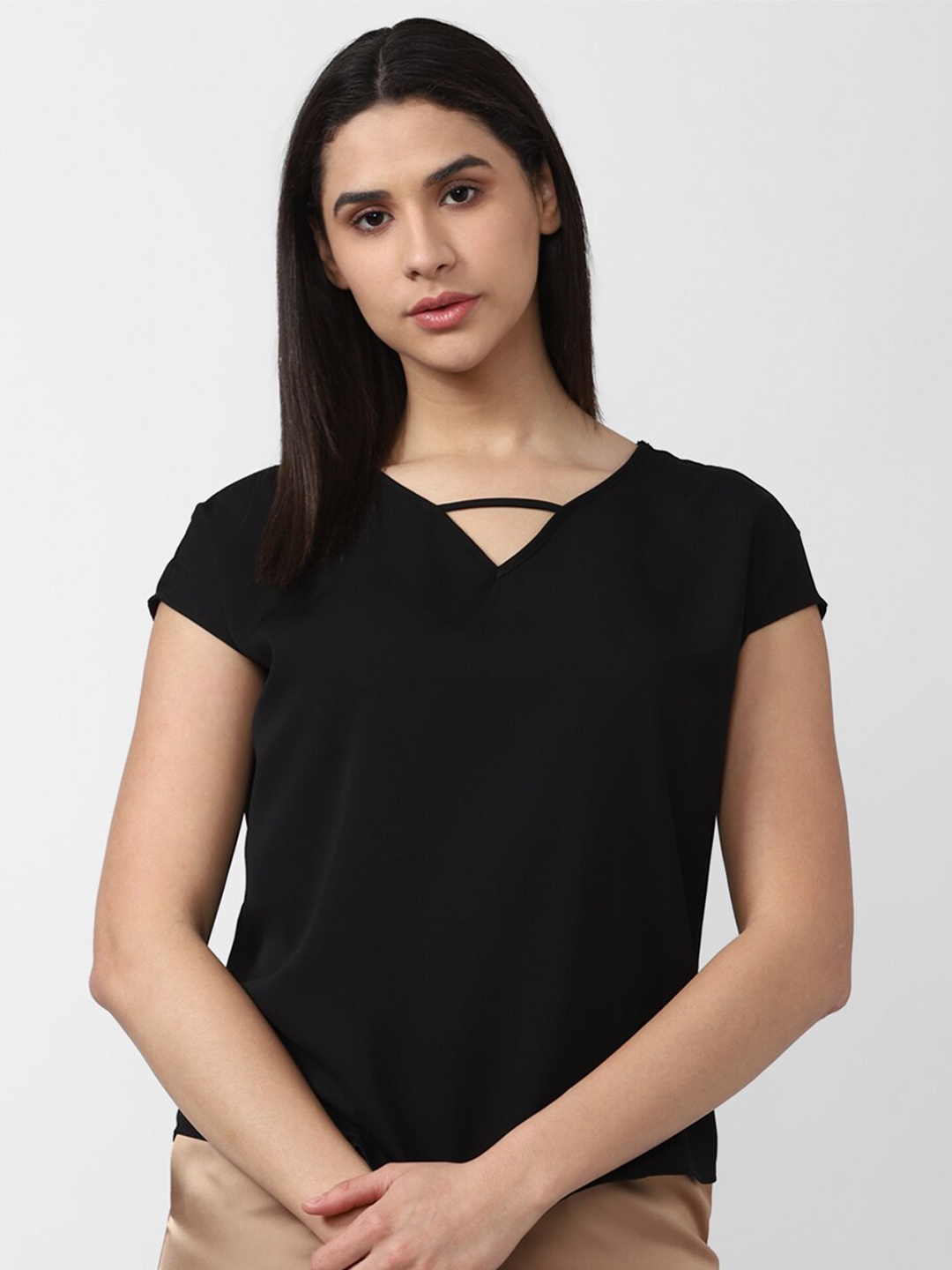 

Van Heusen Woman V-Neck Formal Top, Black
