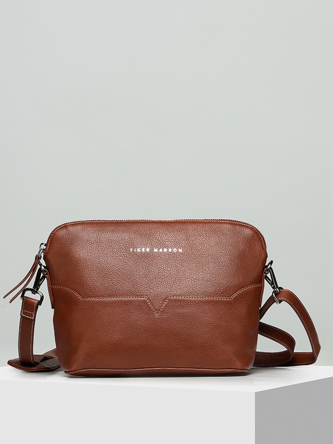 

TIGER MARRON Leather Structured Sling Bag, Brown