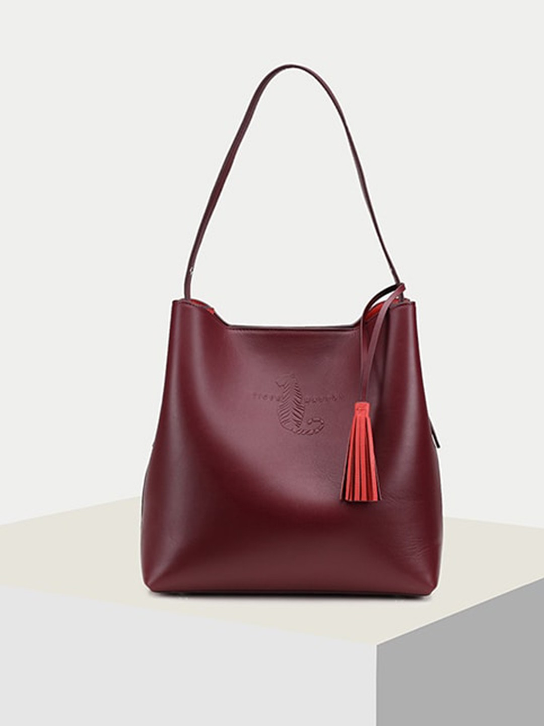 

TIGER MARRON Leather Structured Hobo Bag with Tasselled, Burgundy