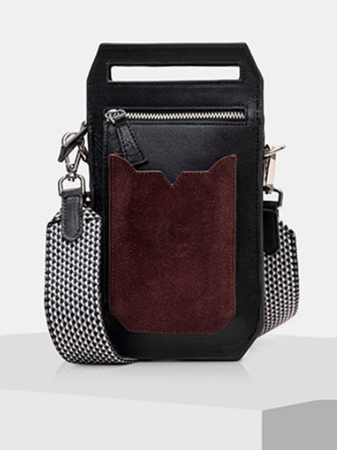

TIGER MARRON Colourblocked Leather Structured Sling Bag, Black