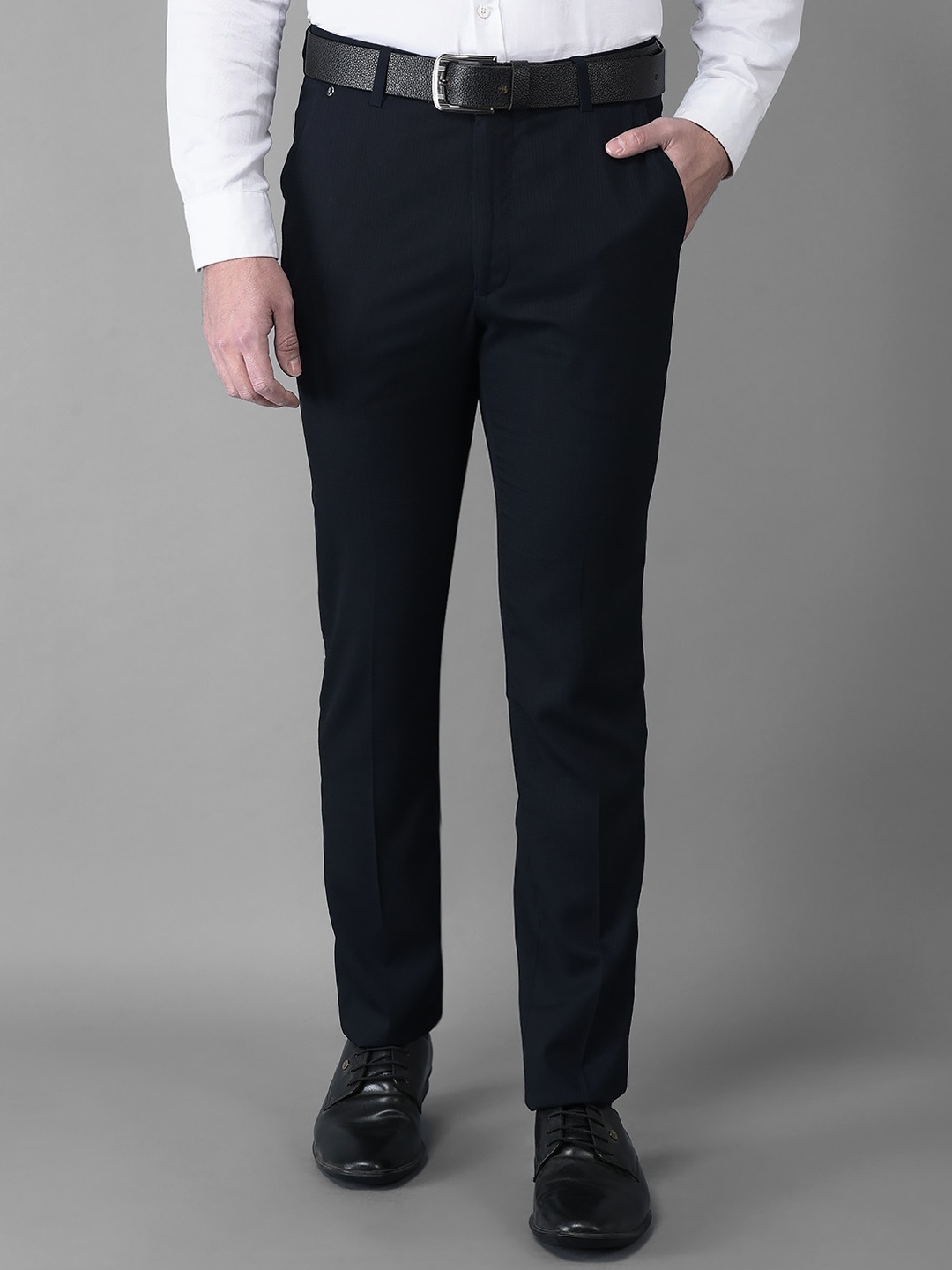 

Canary London Men Self Design Slim Fit Formal Trousers, Navy blue