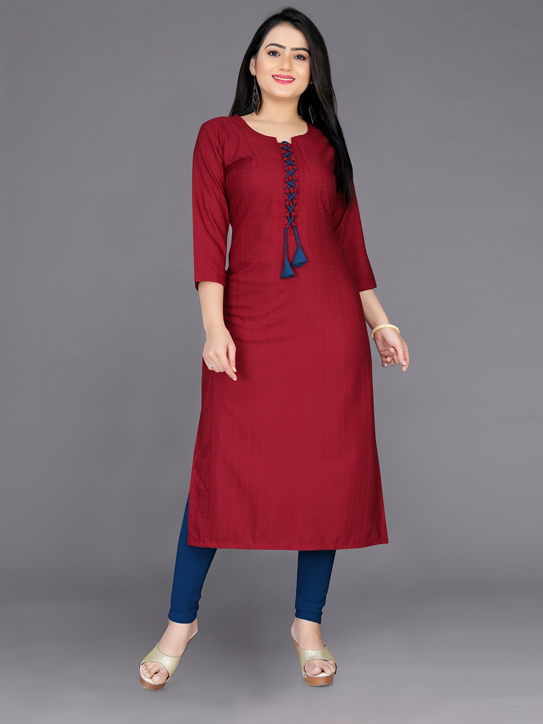 

Indian Fashionista Women Geometric Printed Pure Cotton Kurta, Maroon