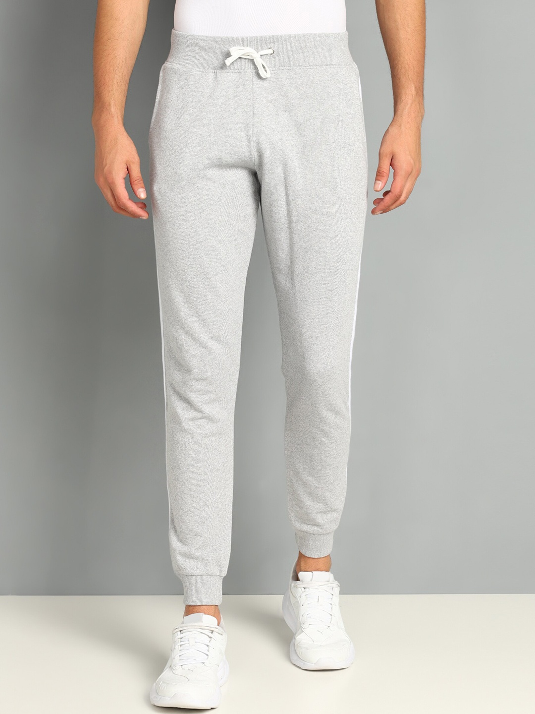

SHARKTRIBE Men Mid-Rise Joggers, Grey
