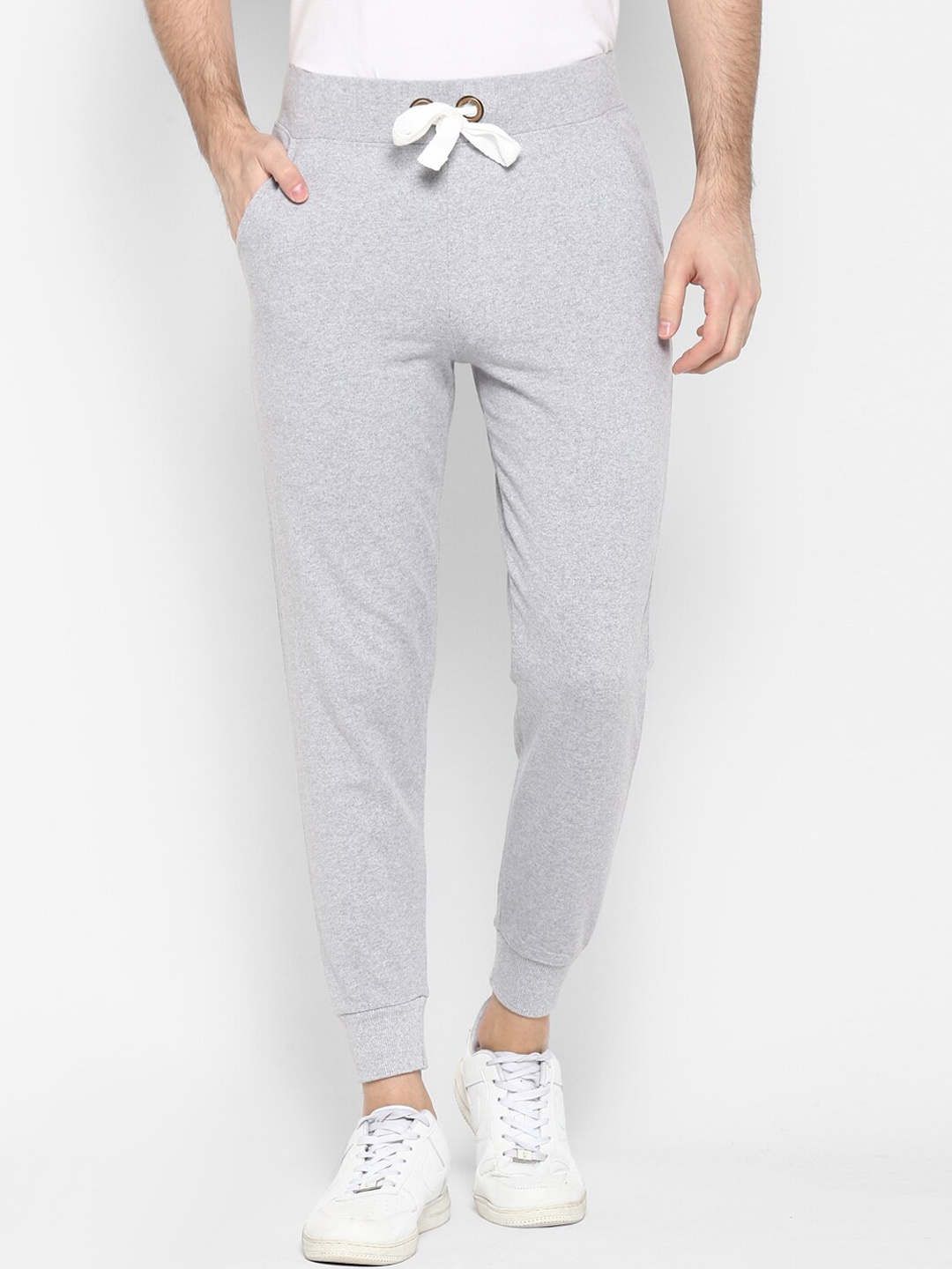 

SHARKTRIBE Men Cotton Regular Fit Jogger, Grey