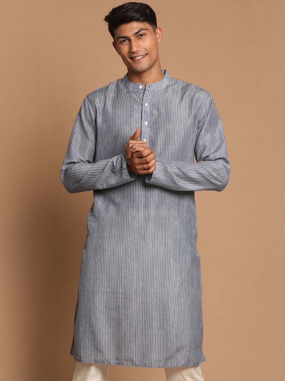 

VASTRAMAY Men Striped Kurta, Grey