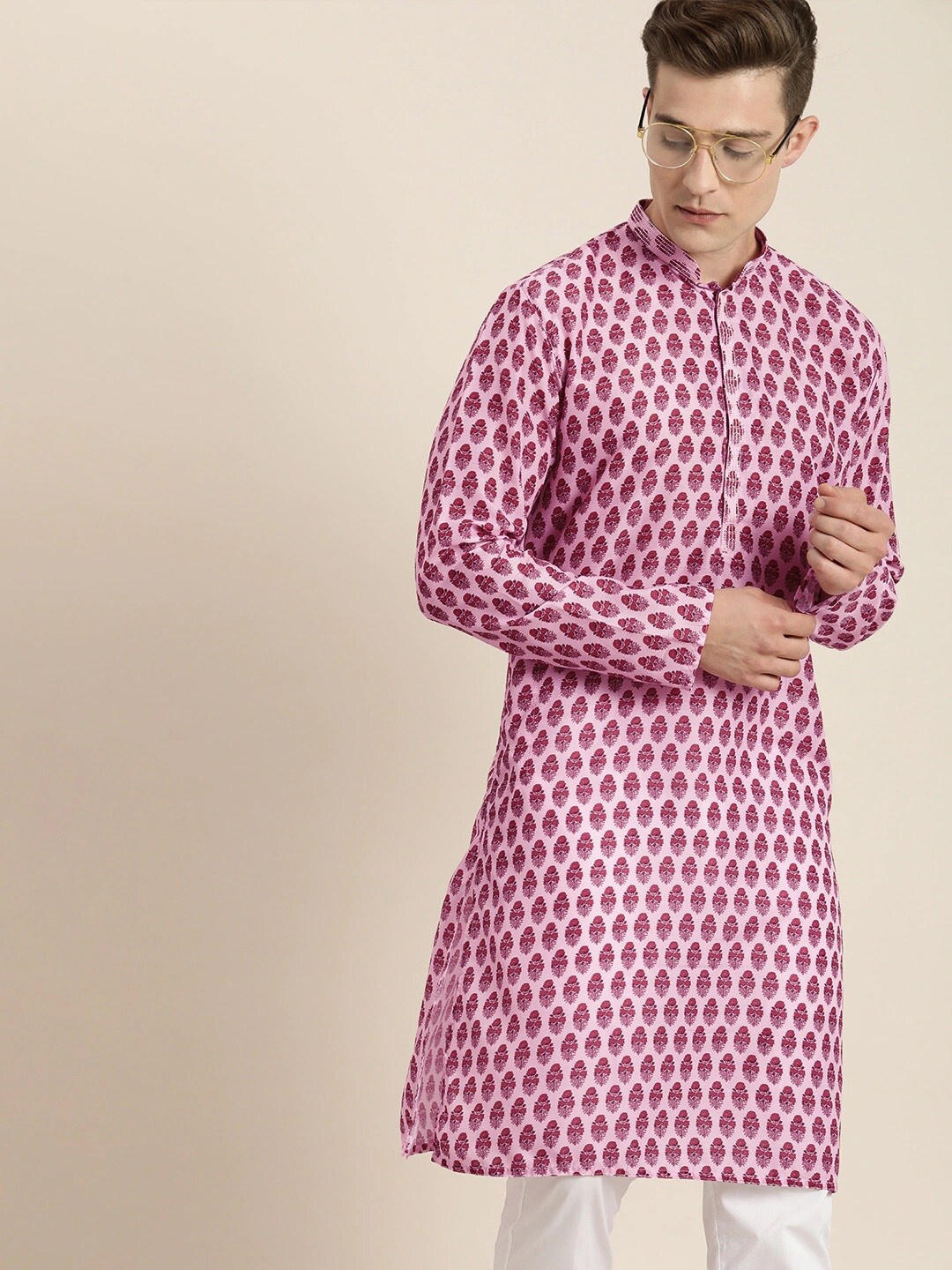 

VASTRAMAY Men Floral Printed Mandarin Collar Kurta, Pink