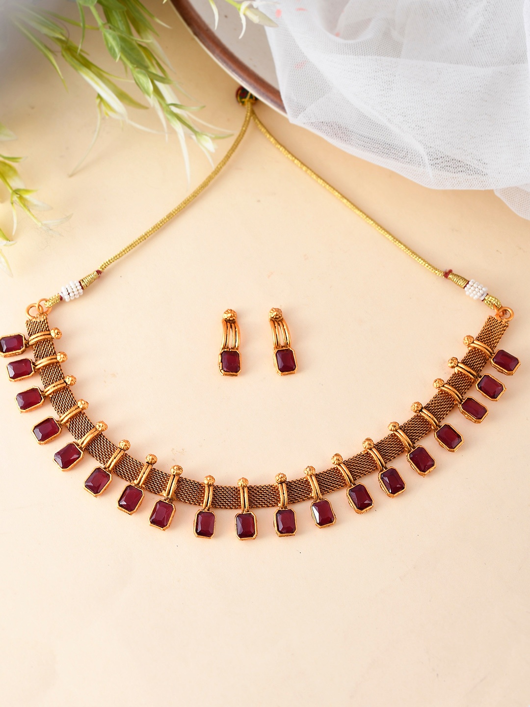 

Shoshaa Gold-Plated Stone-Studded Jewellery Set, Maroon