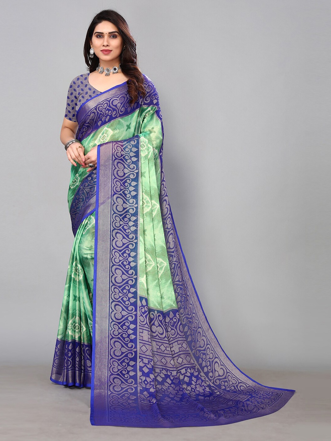 

KALINI Abstract Printed Saree, Sea green