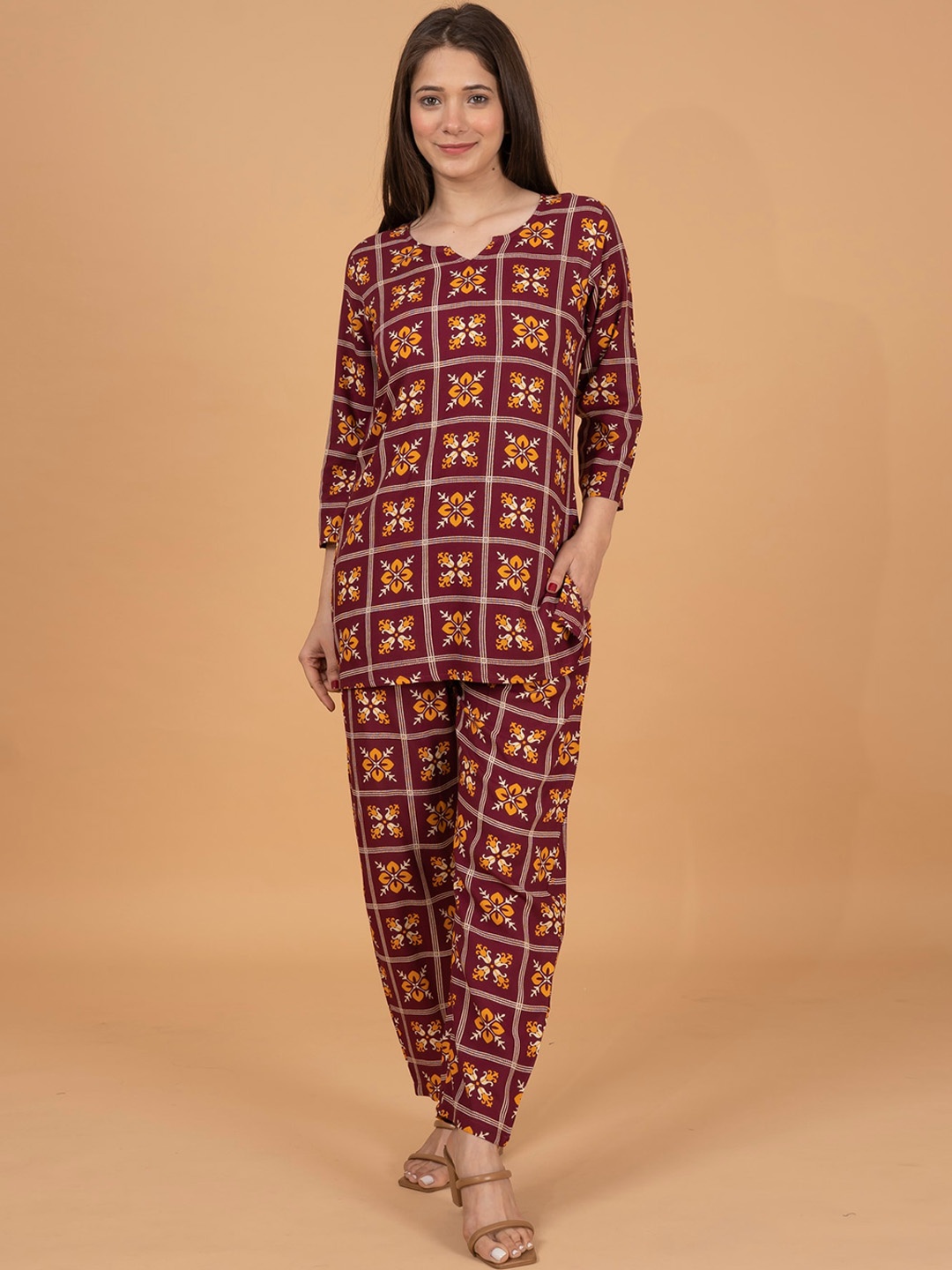 

PURSHOTTAM WALA Women 2 Pieces Printed Night suit, Maroon