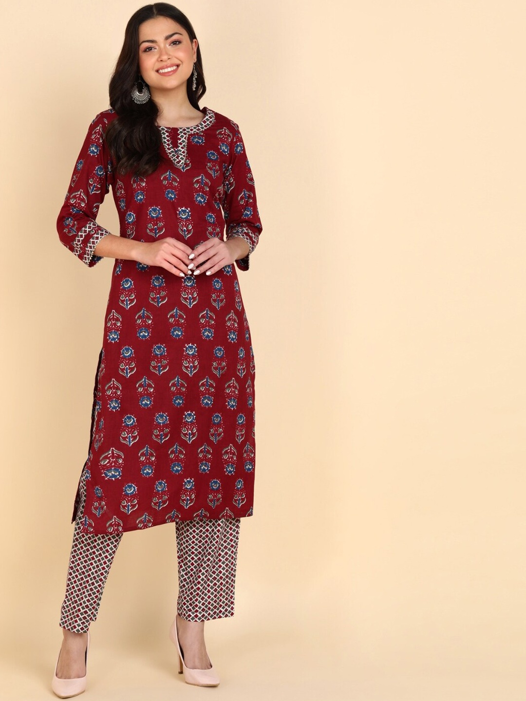 

VEDANA Women Printed Pure Cotton Kurta with Trousers, Maroon