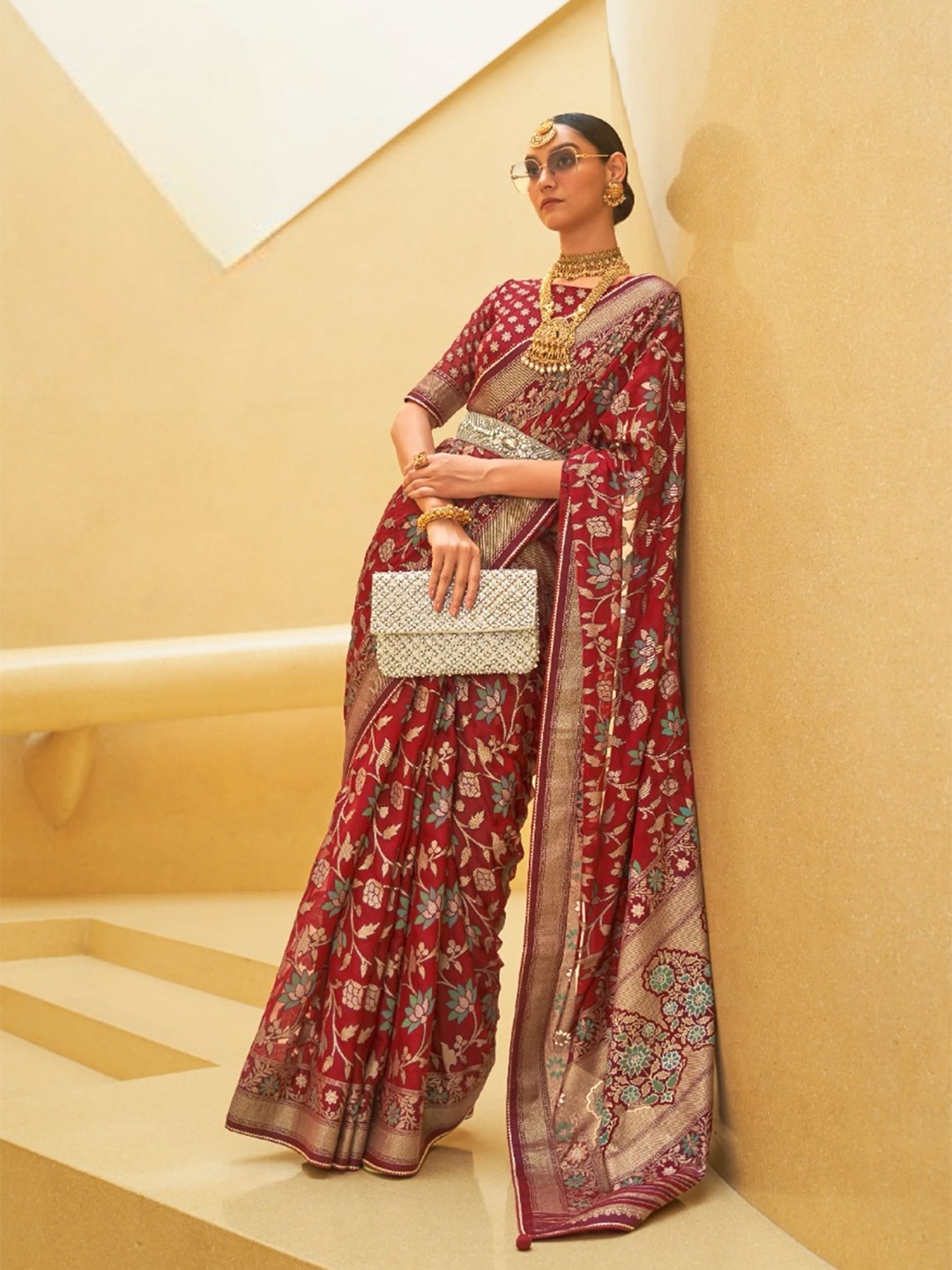 

Mitera Floral Woven Design Zari Banarasi Saree, Red