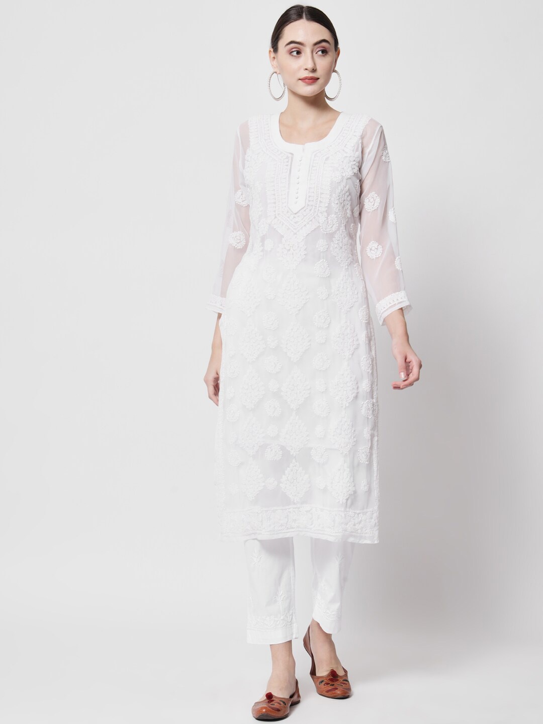 

PARAMOUNT CHIKAN Women Ethnic Motifs Embroidered Chikankari Kurta with Trousers, White