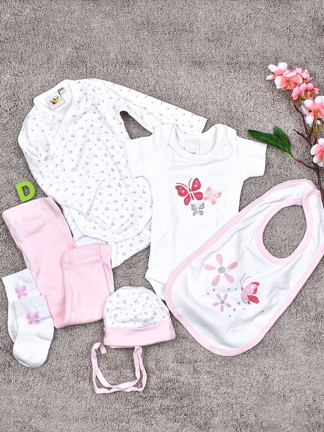 

Moms Home Infant 6-Pcs Organic Cotton Baby Apparel Gift Set, Pink