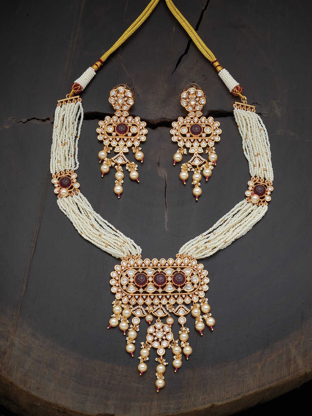 

Kushal's Fashion Jewellery Gold-Plated Kundan-Studded & Pearl Beaded Jewellery Set, Red