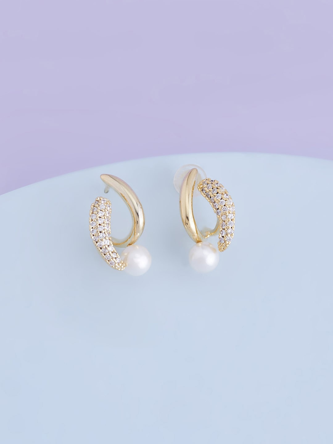 

Kushal's Fashion Jewellery Gold-Plated Contemporary Hoop Earrings, White