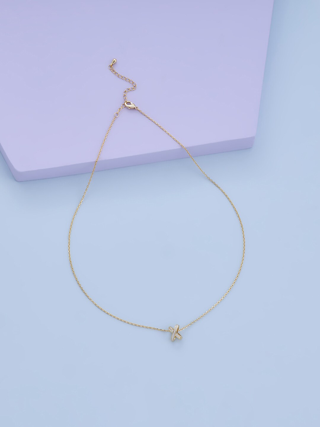

Kushal's Fashion Jewellery Gold-Plated Chain