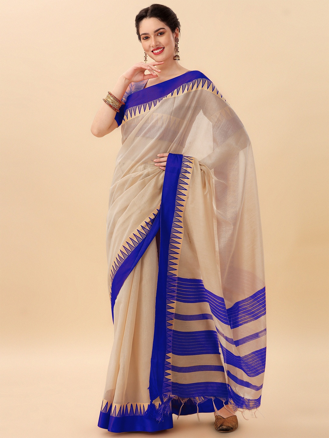 

KALINI Printed Saree With Blouse Piece, Beige